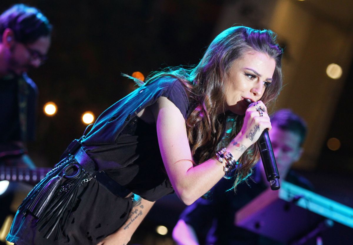 Cher Lloyd Performs Groves Summer Concert Los Angeles
