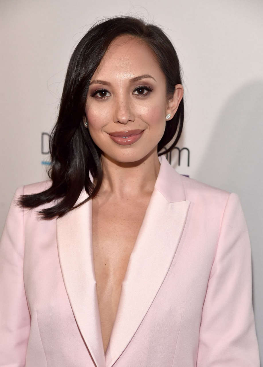 Cheryl Burke Dailymails Peoples Choice Awards After Party Los Angeles