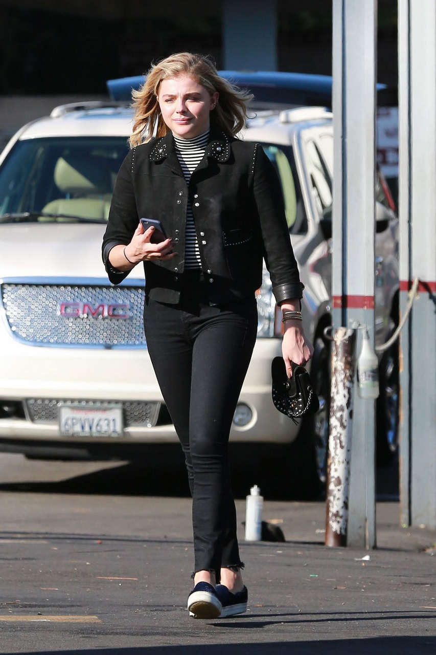 Chloe Moretz Goes To Car Wash West Hollywood