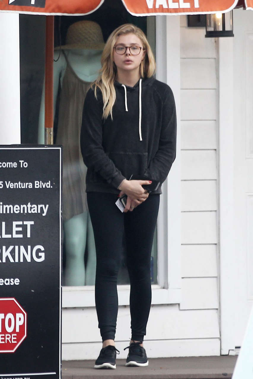 Chloe Moretz Out For Breakfast Los Angeles