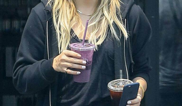 Chloe Moretz Out For Drinks West Hollywood (9 photos)