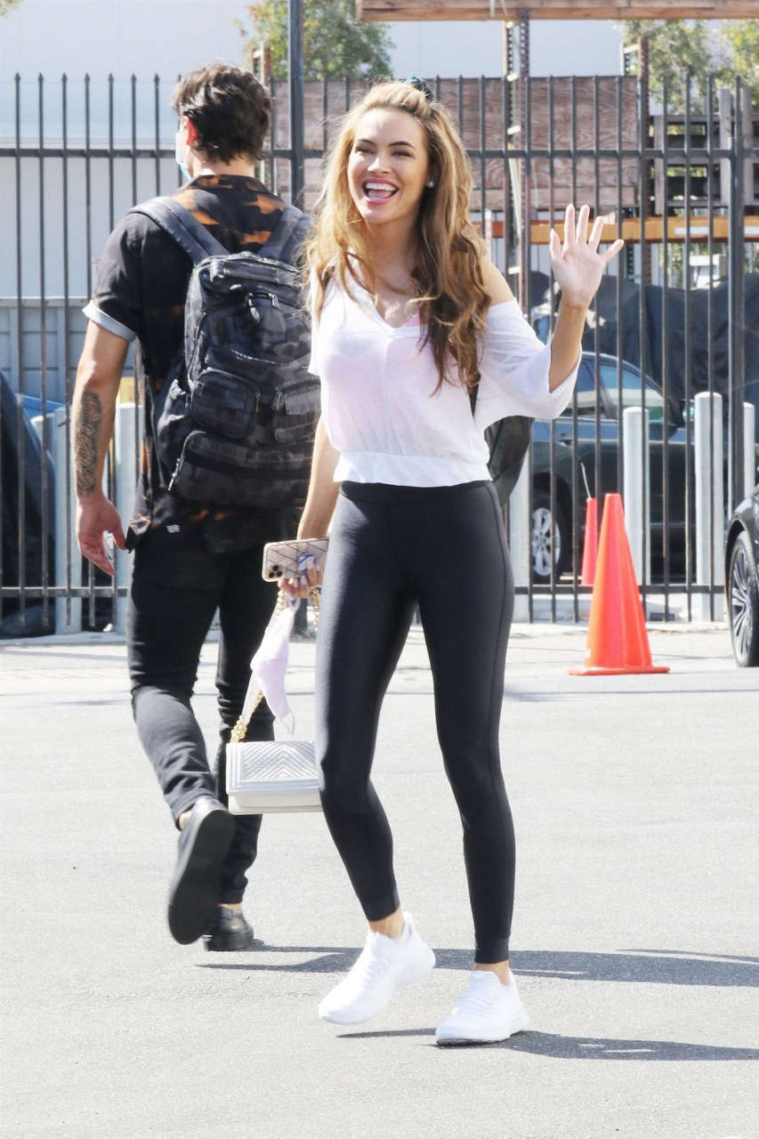 Chrishell Stause Leaves Dwts Practice Los Angeles