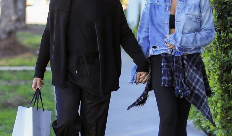 Chrissy Teigen And John Legend Arrives Spa Beverly Hills (7 photos)