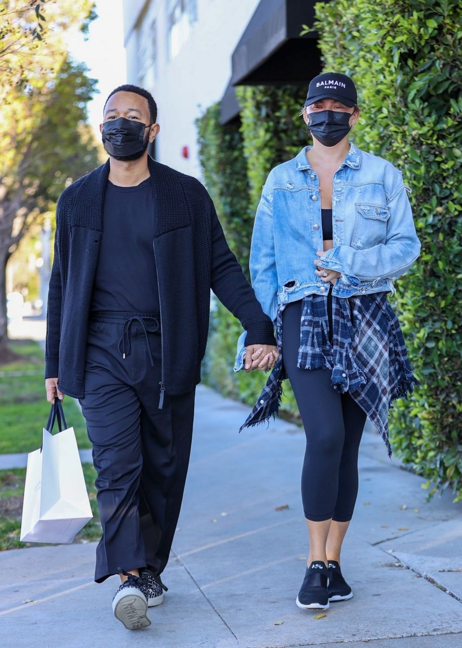 Chrissy Teigen And John Legend Arrives Spa Beverly Hills