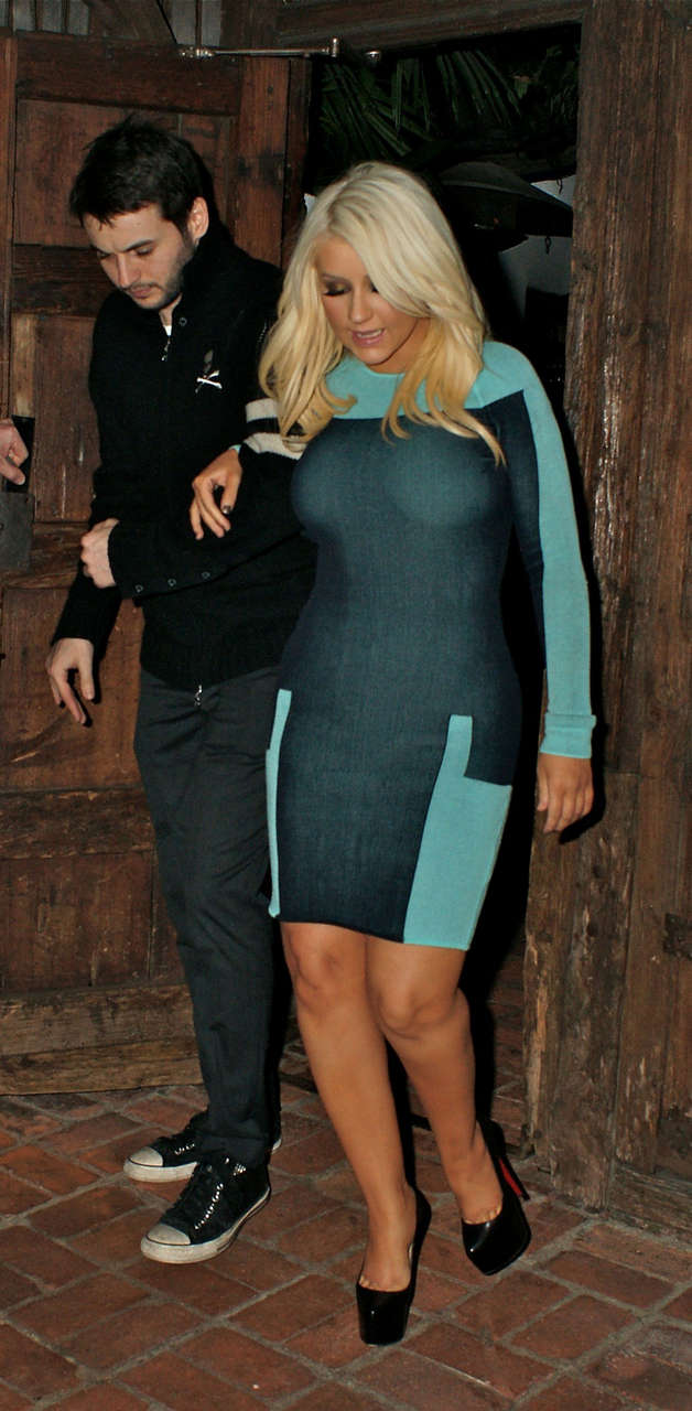 Christina Aguilera Leaving Red Door Restaurant Los Angeles