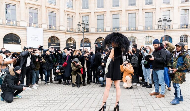 Christine Chiu Arrives Valentino Haute Couture 2022 Fashion Show Paris Fashion Week (7 photos)