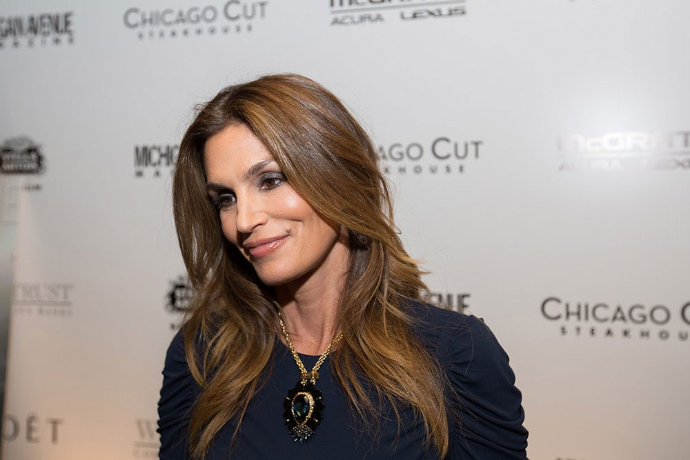 Cindy Crawford Michigan Ave Magazinens November Issue Release Celebration Chicago