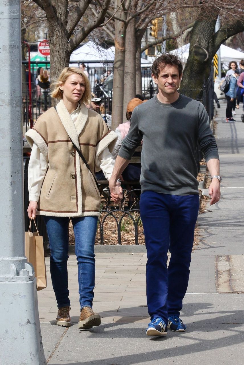 Claire Danes And Hugh Dancy Out New York
