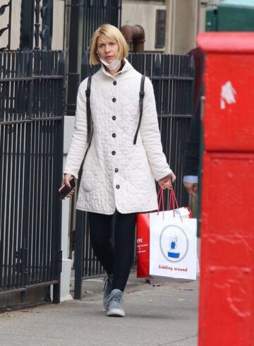 Claire Danes Out Shopping New York
