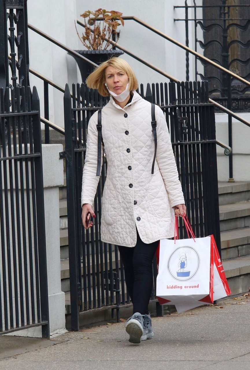 Claire Danes Out Shopping New York
