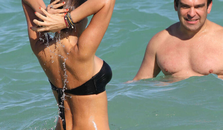 Claudia Galanti Black Bikini Beach Miami (25 photos)