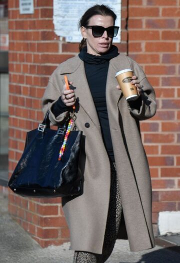 Coleen Rooney Out For Coffee Cheshire