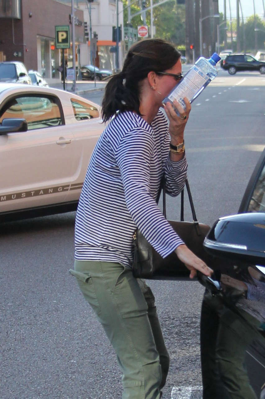 Courteney Cos Leaves Doctors Office Beverly Hills