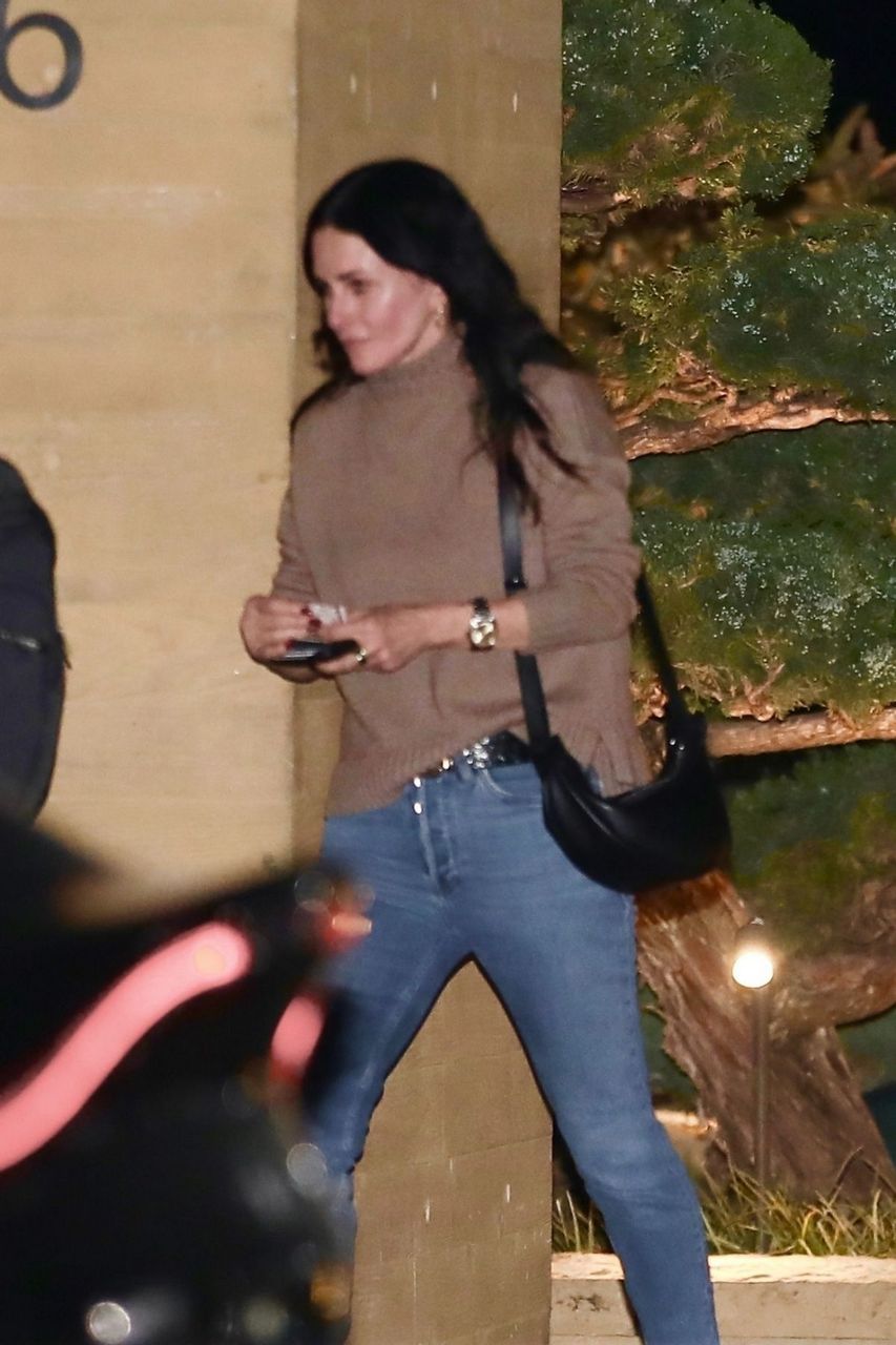Courteney Cox And Coco Arquette Out For Dinner With Family Nobu Malibu