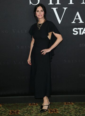 Courteney Cox Shining Vale Premiere Hollywood