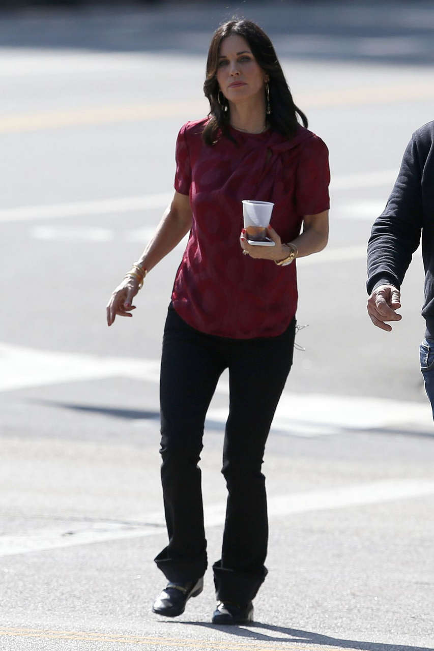 Courtney Cox Heading To How To Get Away With Murder Set Woodland Hills