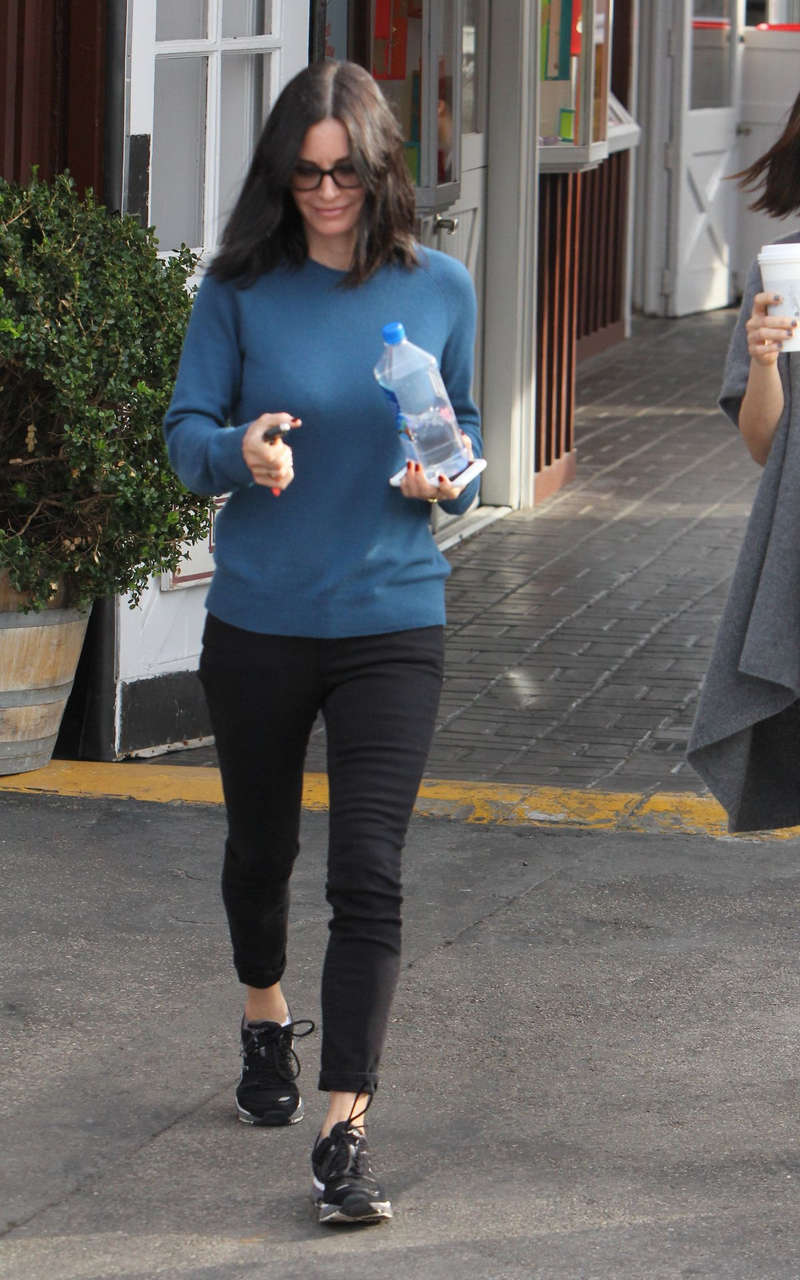 Courtney Cox Out About Brentwood