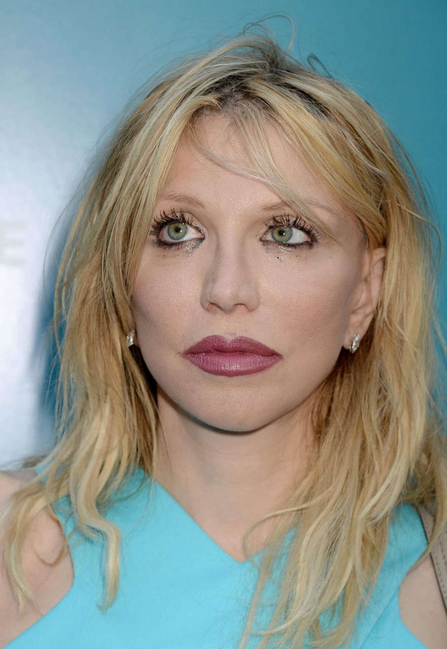 Courtney Love Equals Premiere Hollywood
