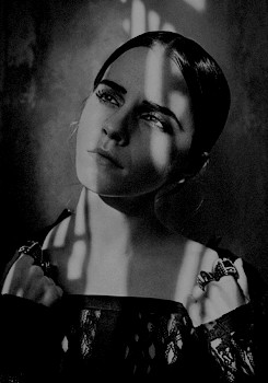 Dailyemsten Emma Watson Photographed By Vincent