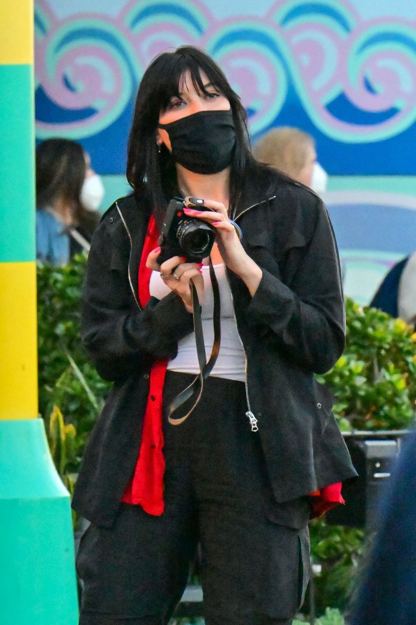 Daisy Lowe Out Universal Studios Hollywod