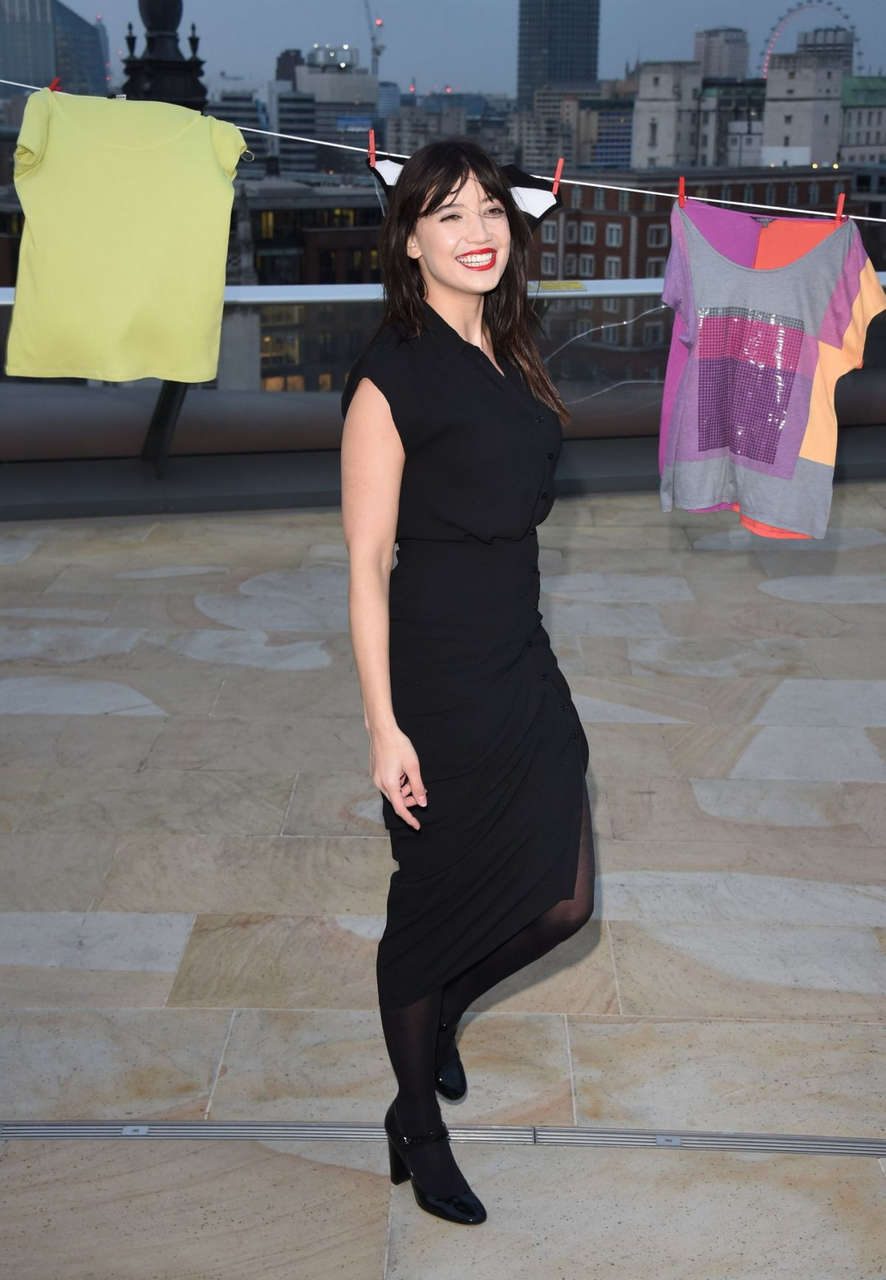 Daisy Lowe Promote Tk Maxx Campaign Support Of Cancer Research London