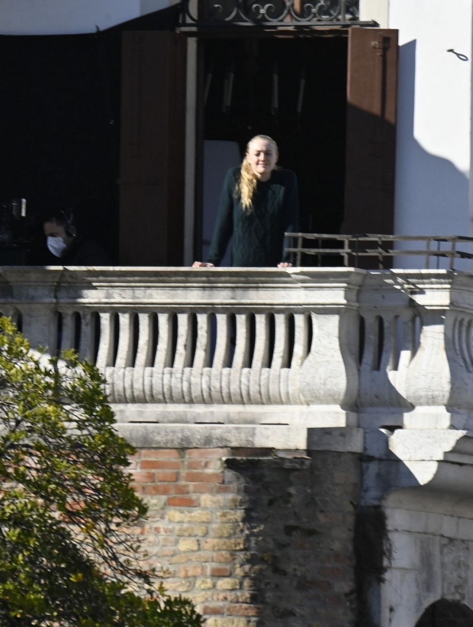 Dakota Fanning On Set Of Ripley Venice