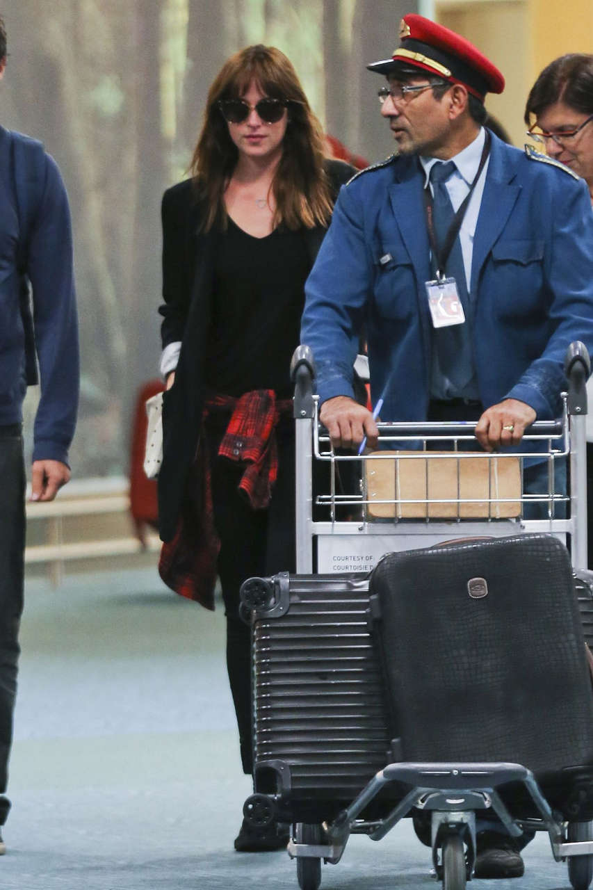 Dakota Johnson Arrives Airport Vancouver