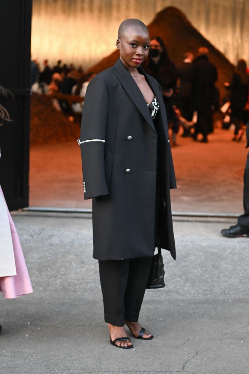 Danai Gurira Arrives Alexander Mcqueen Fashion Show New York