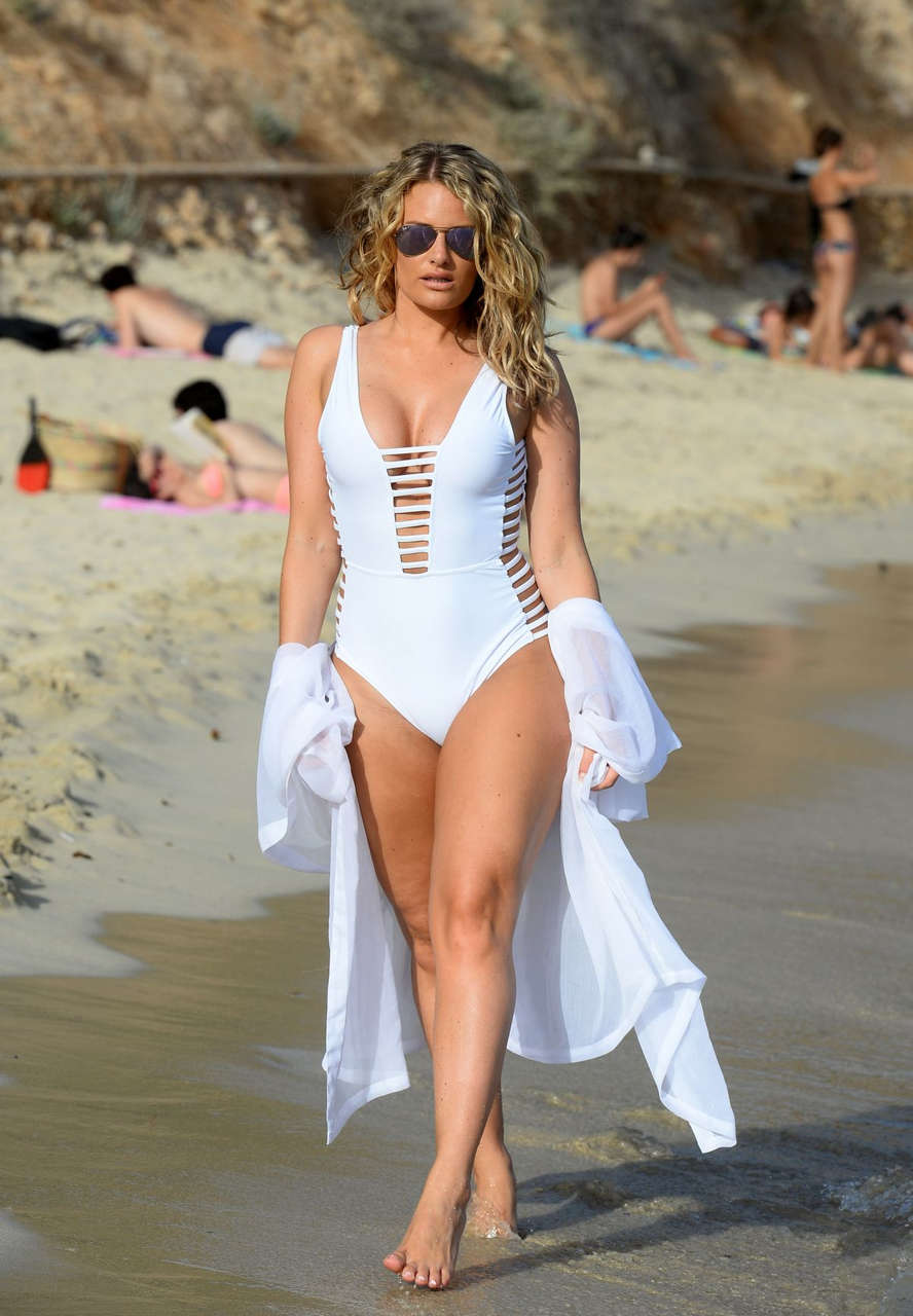 Danielle Armstrong Swimsuit Set Of Only Way Is Essex Magaluf Beach