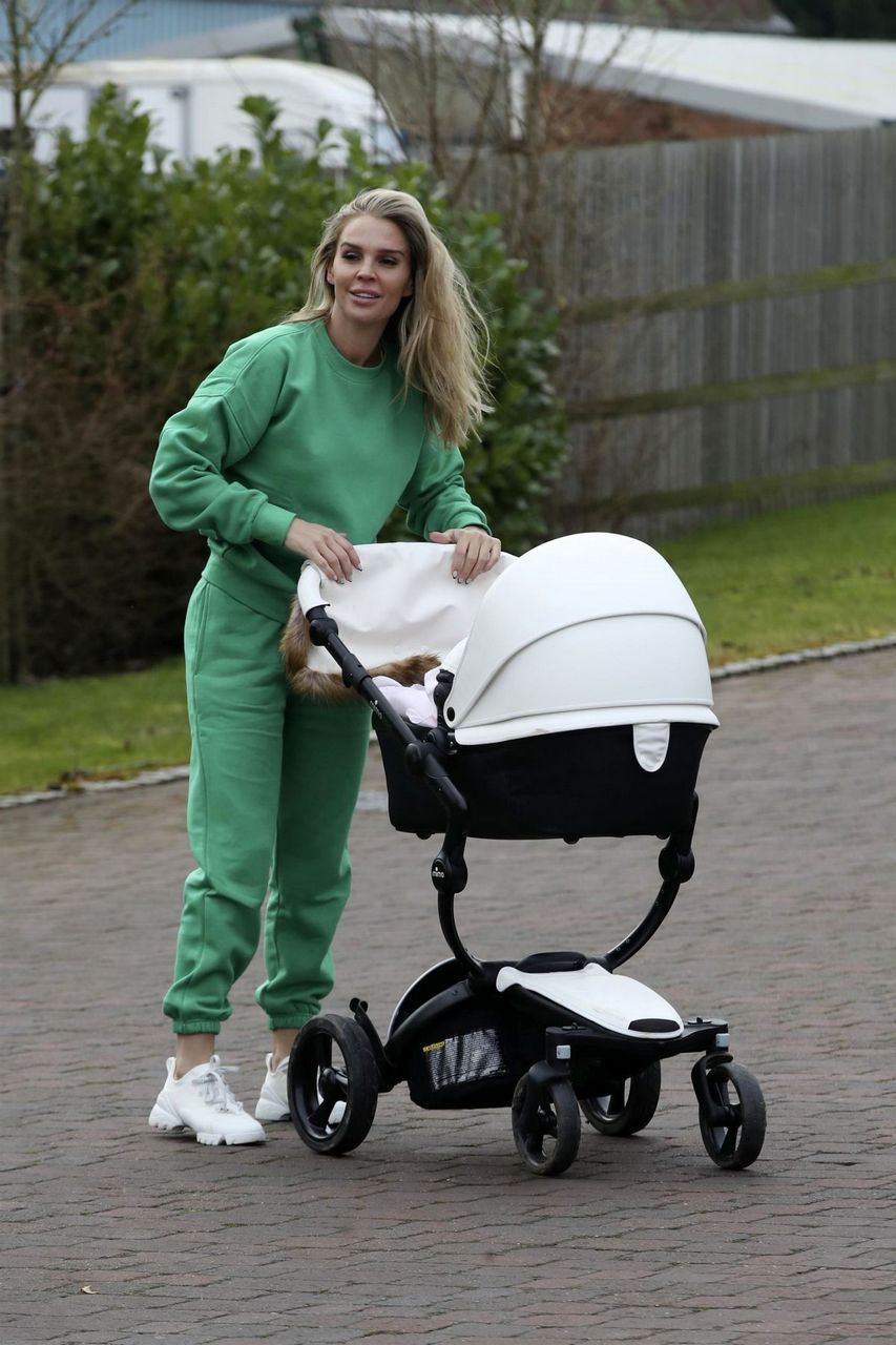 Danielle Lloyd Out With Her Baby Sutton Coldfield