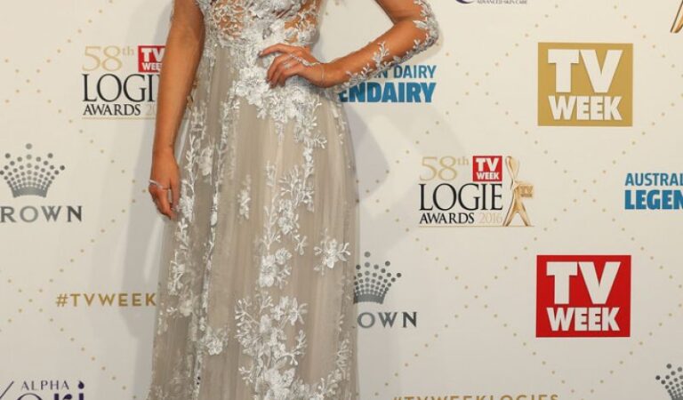 Delta Goodrem 58th Annual Logie Awards Melbourne (4 photos)