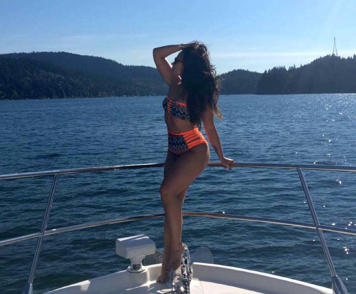 Demi Lovato Bikini Boat 08 25 2016 Snapchat Pictures