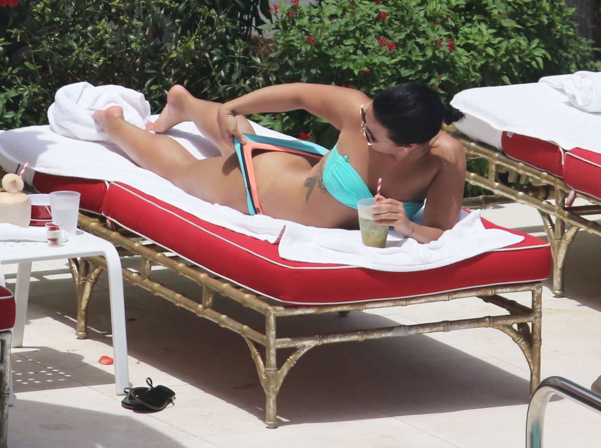 Demi Lovato Bikini Pool Miami