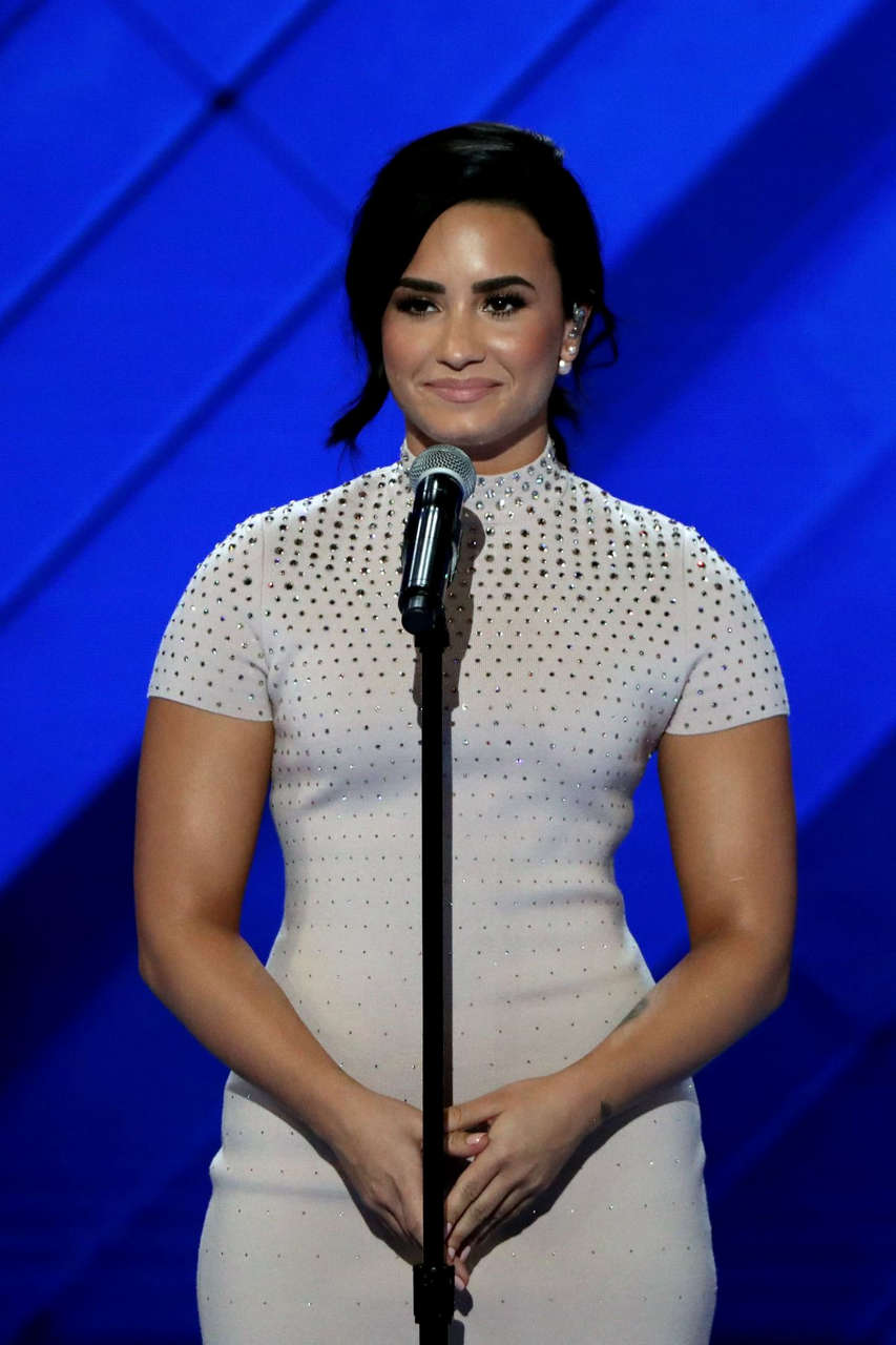 Demi Lovato Democratic National Convention Philadelphia