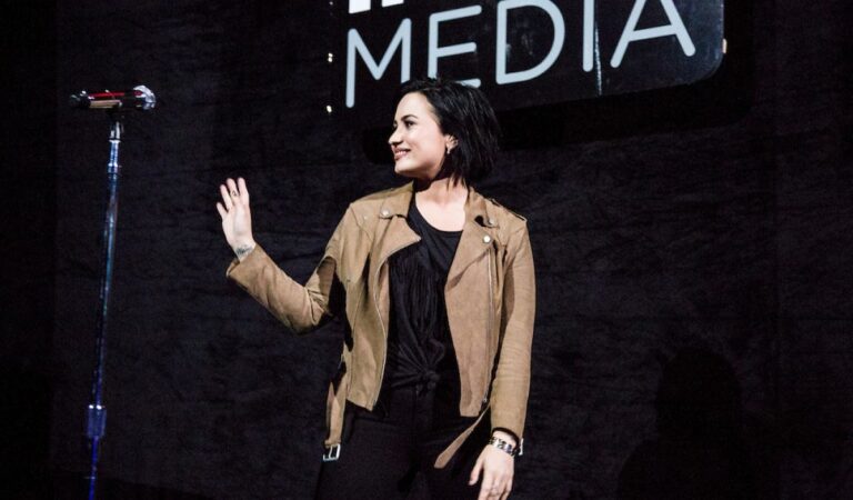 Demi Lovato Iheartmedia Music Summit Los Angeles (9 photos)