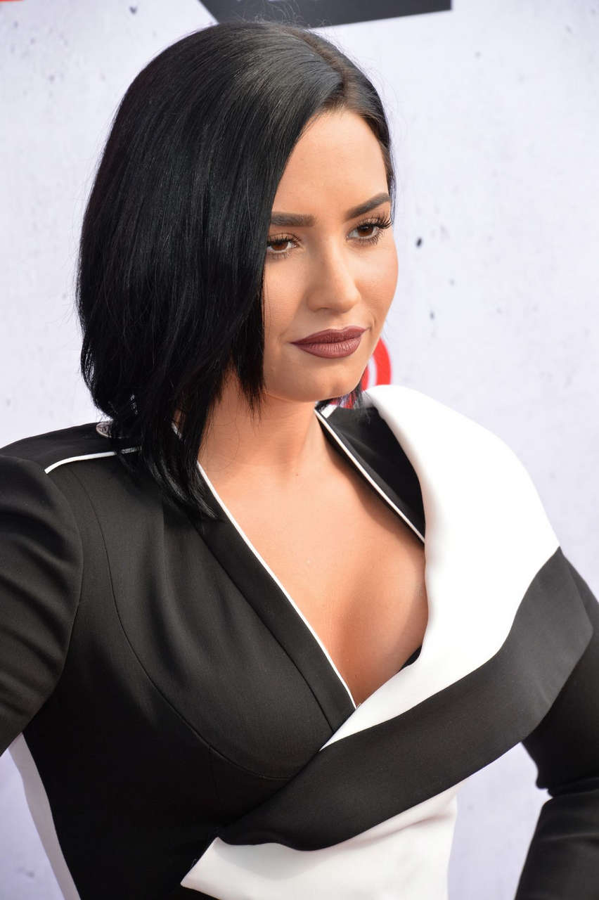 Demi Lovato Iheartradio Music Awards Los Angeles
