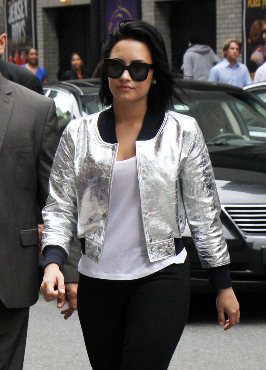 Demi Lovato Late Late Show With James Coreden New York