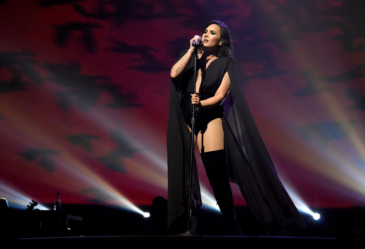 Demi Lovato Performs 2016 Honda Civic Tour Future Now Atlanta