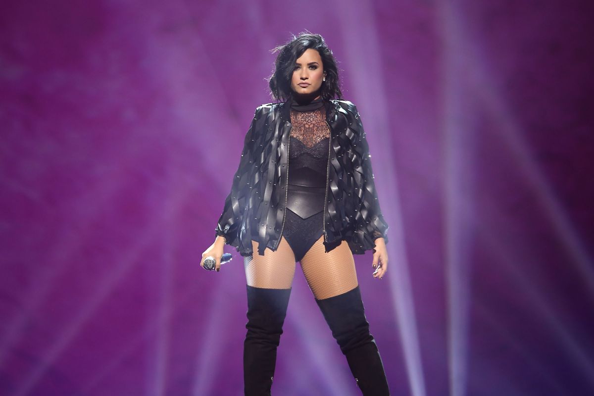 Demi Lovato Performs Concert Newark