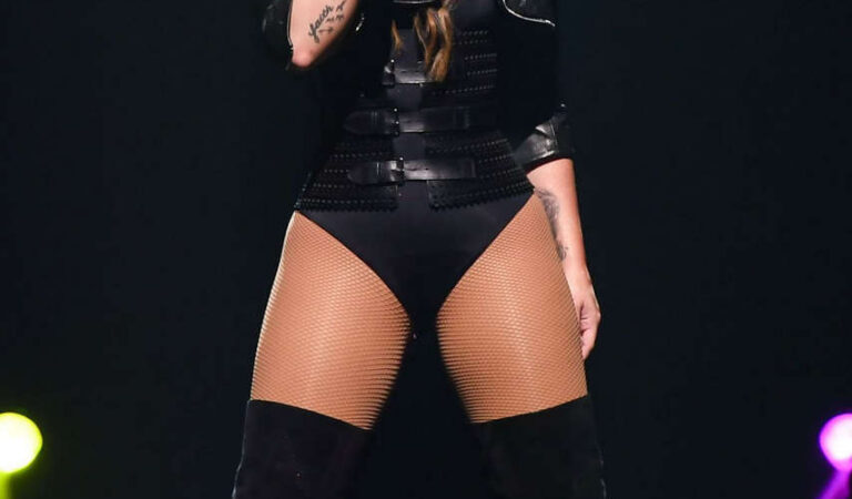 Demi Lovato Performs Honda Civic Tour Seattle (15 photos)