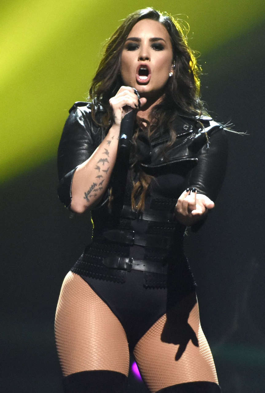 Demi Lovato Performs Honda Civic Your San Jose