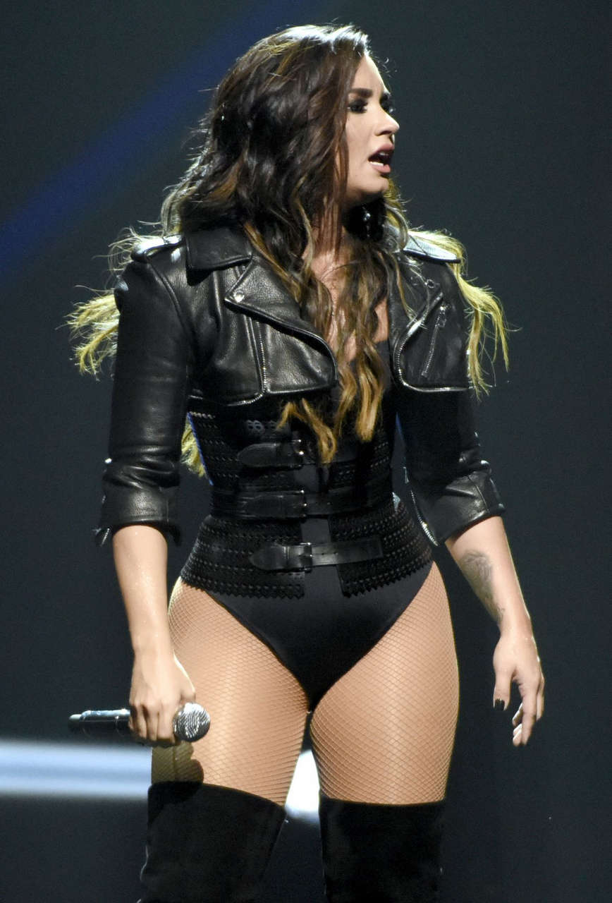 Demi Lovato Performs Honda Civic Your San Jose