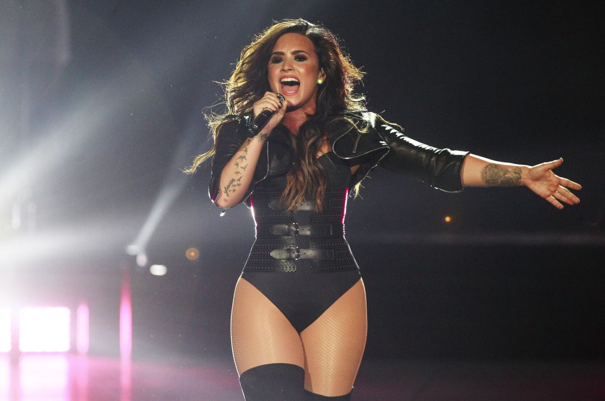Demi Lovato Performs Tour California