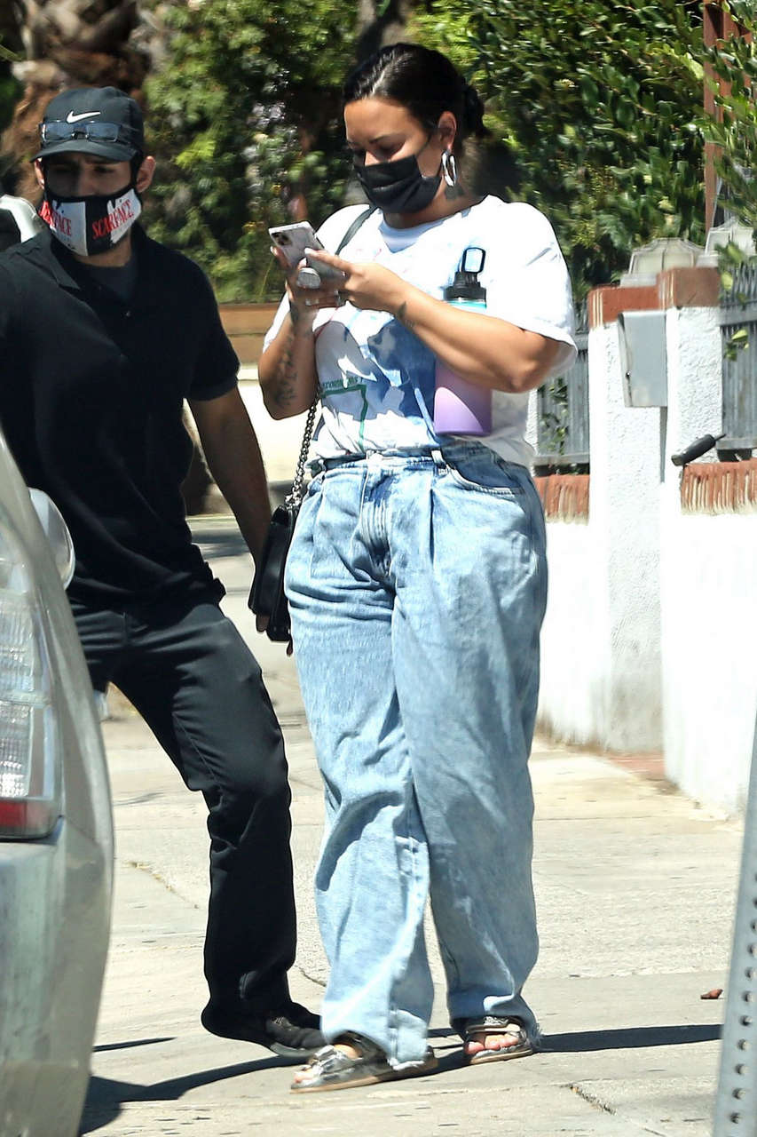 Demi Lovato Vearing Mask Out Los Angeles