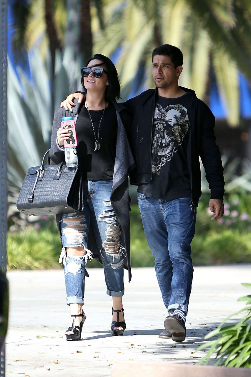 Demi Lovato Wilmer Valderrama Out West Hollywood