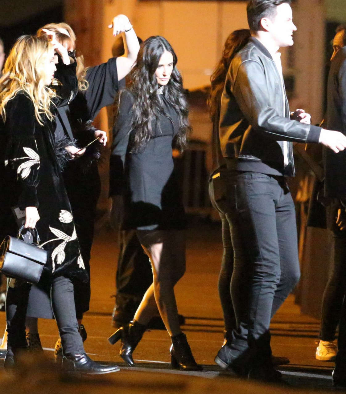 Demi Moore Arrives Saint Laurent Fashion Show Los Angeles