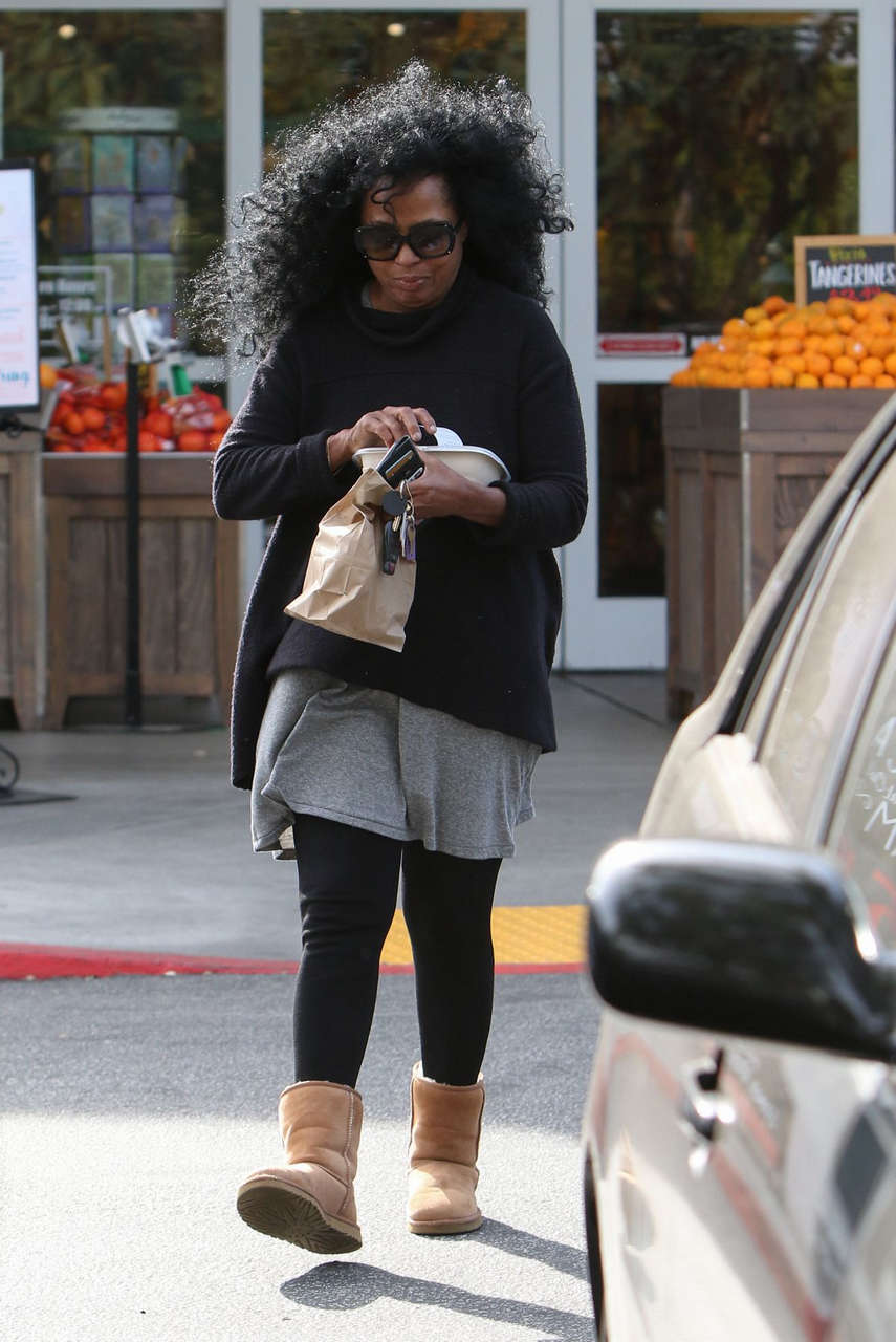 Diana Ross Leaves Bristol Farms Beverly Hills