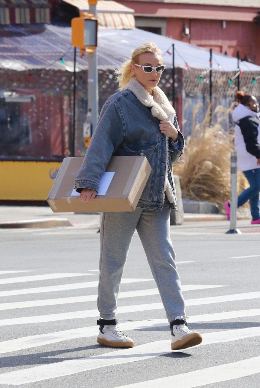 Diane Kruger Out Shopping New York