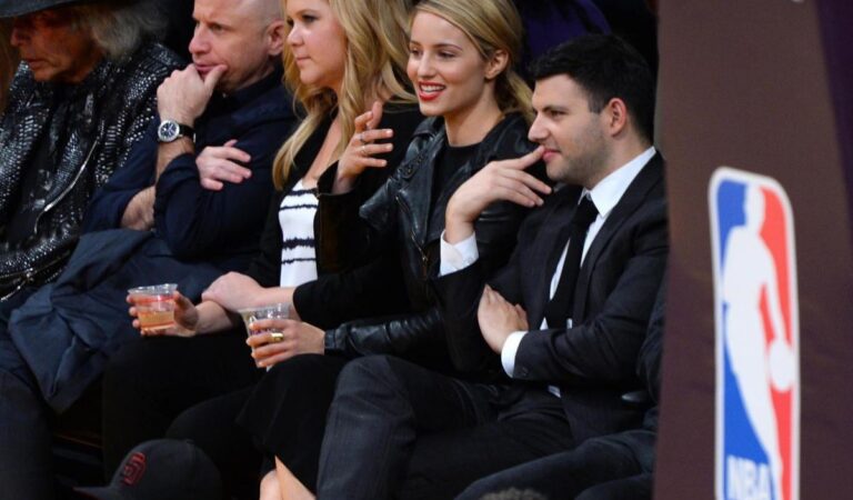 Dianna Agron Lakers Game Los Angeles (10 photos)