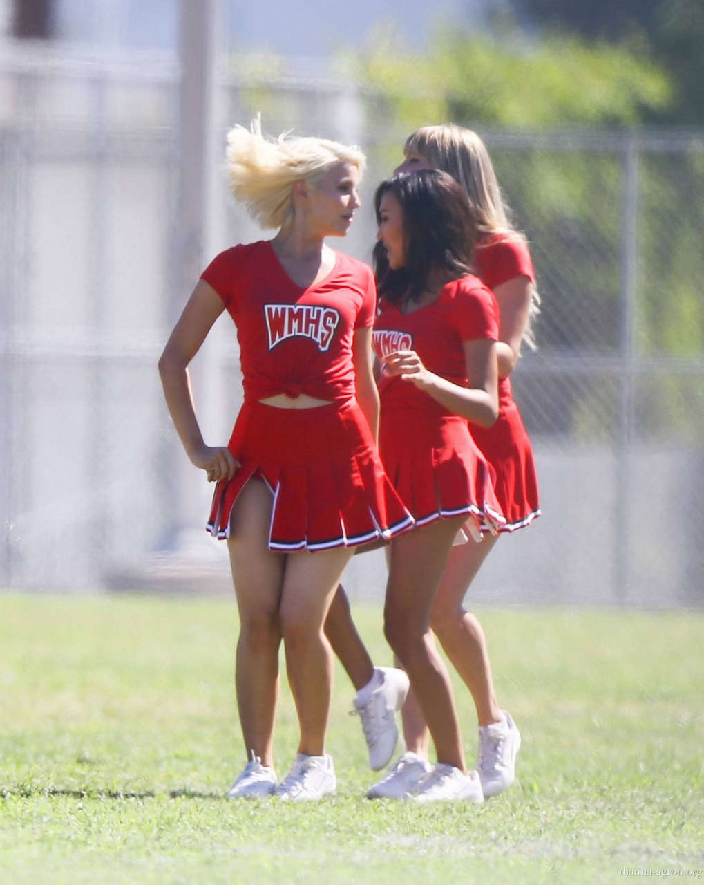 Dianna Agron Set Glee Season